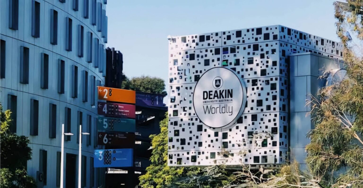 Deakin University Australia, 2025:2026 Foundation Pathway Scholarship